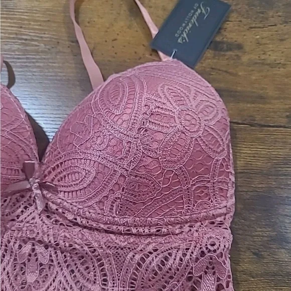 NWT Fredricks of Hollywood pink/dusty rose floral Finley lace bralette - Picture 4 of 10